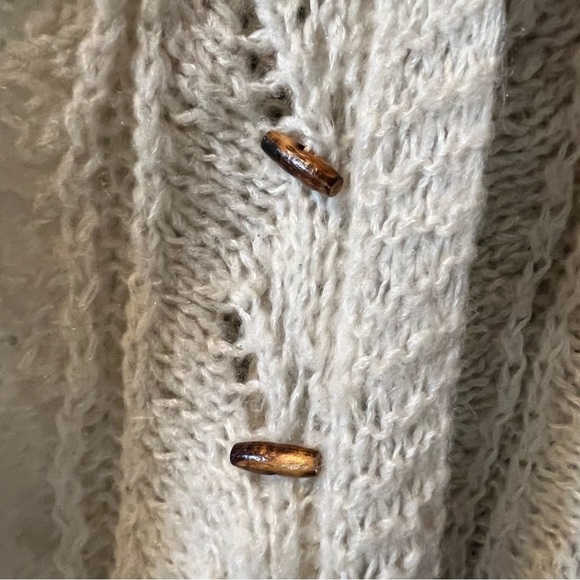 VTG Wool Blend Sweater Vest Lace Chunky Knit Wooden Toggle Buttons Italy White - Picture 5 of 11